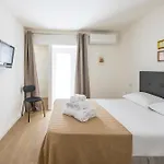 公寓 Terrazza Spaccanapoli By Napoliapartments *