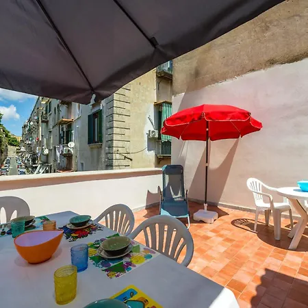 Terrazza Spaccanapoli By Napoliapartments 公寓 *
